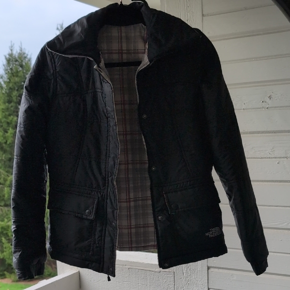 The North Face Jackets & Blazers - The North Face Black Quilted Women's Puffer Jacket